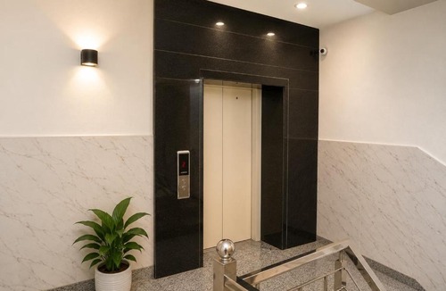 Manimajra House | Hotel IT Park Home Stay Near DLF City Centre Mall Unmarried Couple Not Allowed