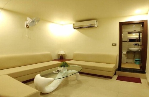Maharana Pratap Nagar Hotel | Hotel Jalsa