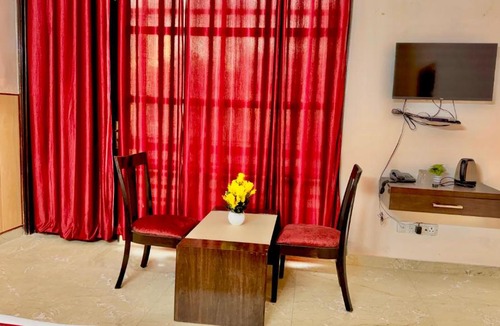 Jasola Hotel | HOTEL JASHN INN Near Apollo Hospital