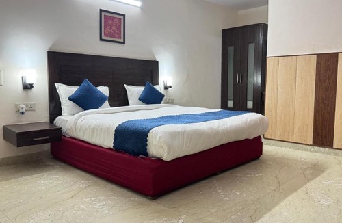 Jasola Hotel | HOTEL JASHN INN Near Apollo Hospital