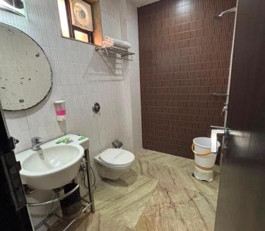 Karol Bagh Hotel | Hotel Jeniffer Inn