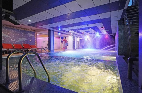 New Digha Hotel | Hotel JP - 100 meters from the beach