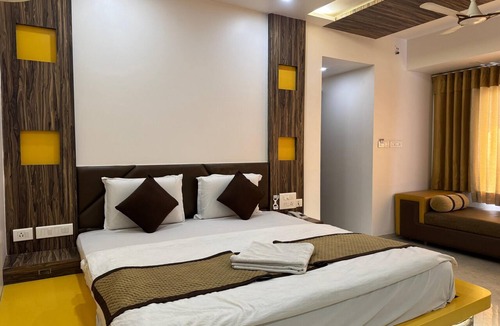 Thaltej Hotel | Hotel Kabir