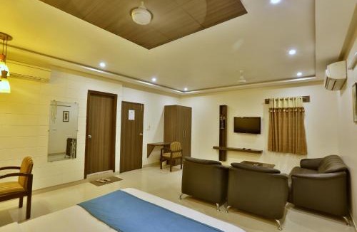 Ahmedabad City Centre Hotel | Hotel Kamran Palace