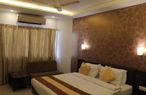 Ellis Bridge Hotel | Hotel Kanak