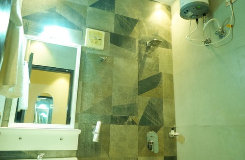 Kharar Hotel | Hotel Katani Inn