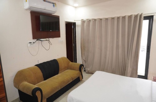 Shyam Nagar Hotel | Hotel Kavya