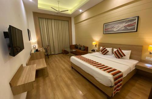 Panchkula Urban Estate Hotel | Hotel KC Cross Road Panchkula