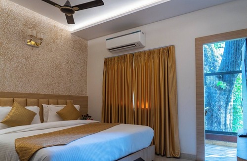 Lanka Hotel | HOTEL KESHARI PALACE