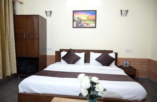 Pithoragarh Hotel | Hotel King By Panch Aarohan
