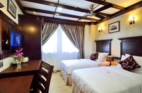 Kampung Air Hotel | Hotel Kooler Inn
