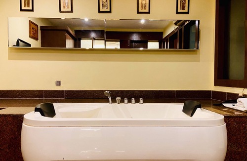 Tezpur Hotel | Hotel KRC Palace