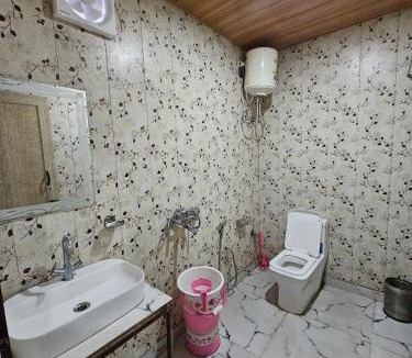 Sitapur Hotel | Hotel Krishna And Restaurant