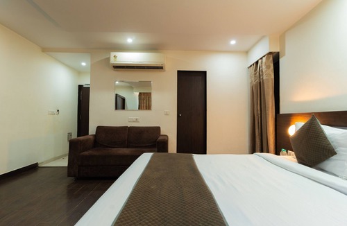 Lalkothi Hotel | Hotel Krishna by KeyMagics