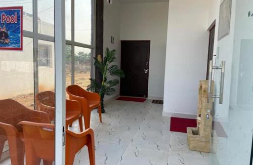 Nivari Hotel | Hotel krishna manu place