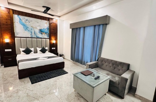Dehradun Hotel | Hotel Krishna Palace