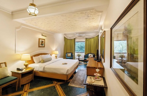 Sector 22 Hotel | Hotel Kwality Regency