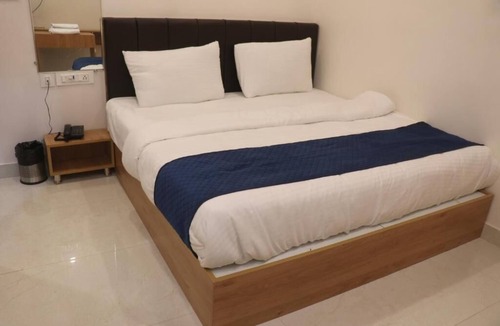Kota Hotel | Hotel Lakhdatar