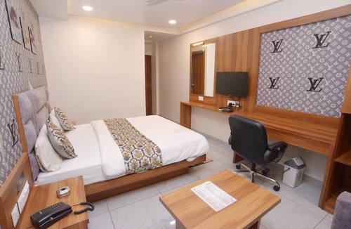 Anand Hotel | hotel lee gold