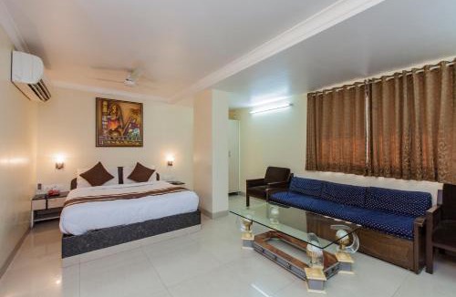 Khar Hotel | Hotel Linkway