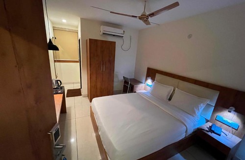 Madiwala Hotel | Hotel LIORA GRAND