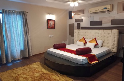 Dibrugarh Hotel | Hotel Little Palace