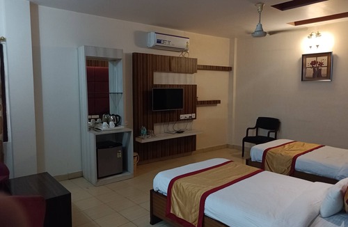 Dibrugarh Hotel | Hotel Little Palace