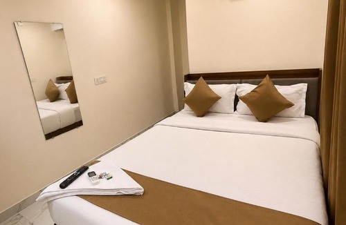 Gachibowli Hotel | Hotel Livotel Near DLF Cyber City Gachibowli