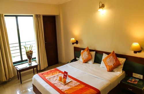 Meera Nagar Hotel | Hotel Lotus