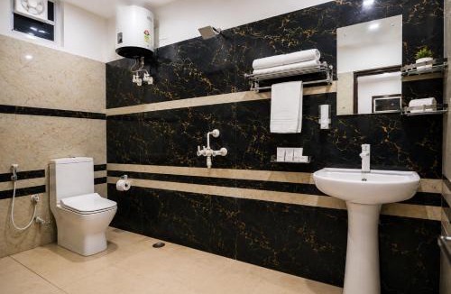 Vrindavan Hotel | Hotel Luxury Palace Vrindavan