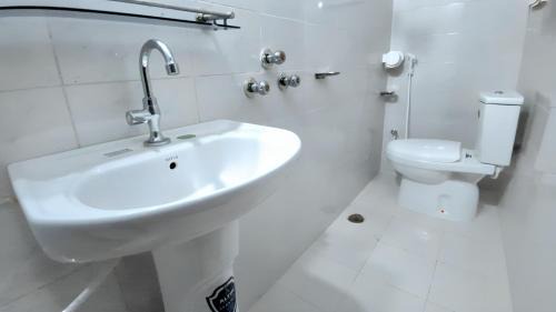 Bogra Hotel | Hotel Lynn Valley, Delux Non AC Double Bed