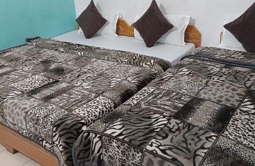 Guptkashi Hotel | Hotel Madhuban