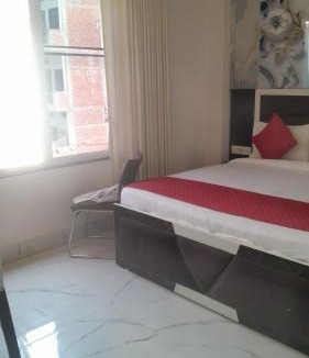 Sigra Hotel | Hotel Mahendra Inn