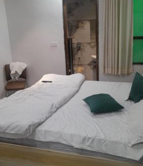 Sigra Hotel | Hotel Mahendra Inn