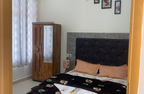 Bullawala Hotel | Hotel Maitri