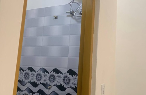 Bullawala Hotel | Hotel Maitri