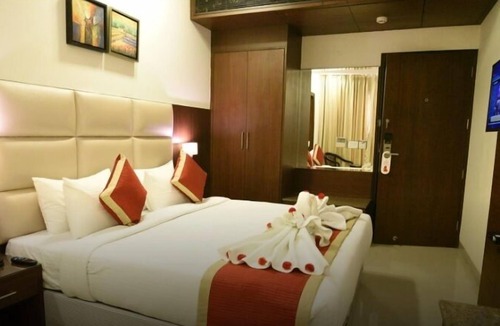 Zirakpur Hotel | Hotel Mandarin Square