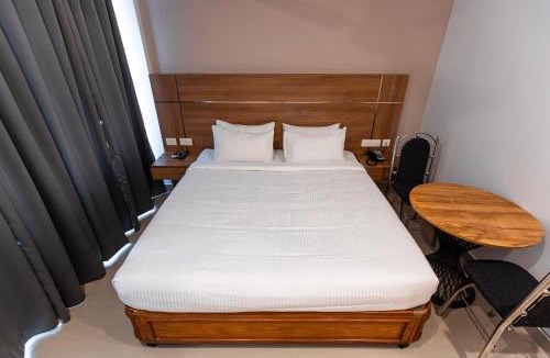 East Nada Hotel | Hotel Mangala Temple View