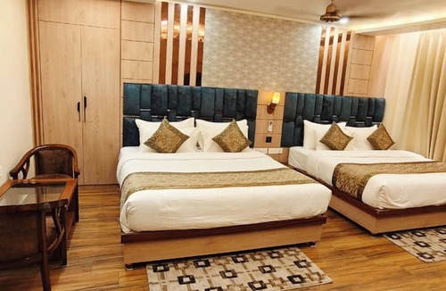 Kakarmatha Hotel | Hotel Mantavya Varanasi