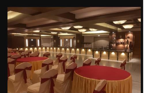 Dombivli East Hotel | Hotel Mathoshree (Ratna Residency) by WB Inn