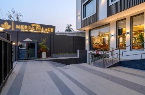 Mahmoorganj Hotel | Hotel Meera Palace