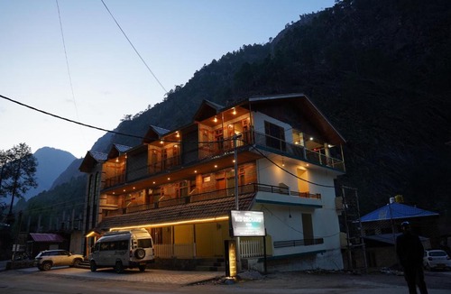 Kasol Hotel | Hotel Mid Orchard Kasol -River Side