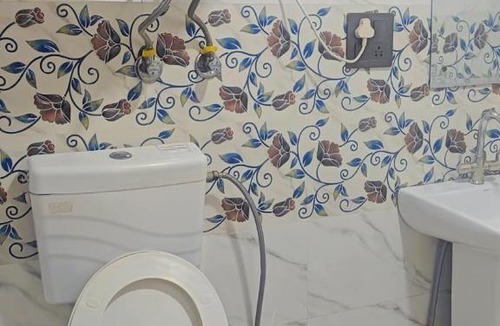 Srinagar Hotel | HOTEl momin
