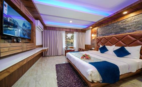 Old Manali Hotel | Hotel Monal