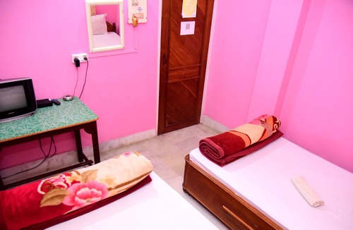 Goalpara Bed & Breakfast | Hotel Moon Moon