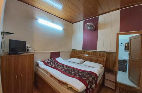 Nainital Hotel | Hotel Moon Nainital - A Luxury Collection - Parking and Lift Facilities - Best Selling