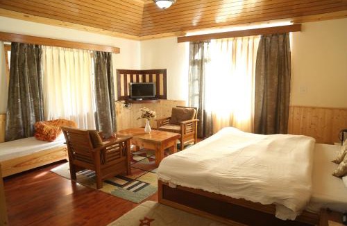 New Manali Bed & Breakfast | Hotel Mountain Trail Manali