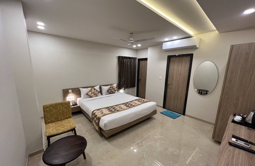 Nathdwara Hotel | Hotel Natham By Vrinda