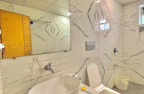 Chembur East Hotel | Hotel Neelkamal Chembur