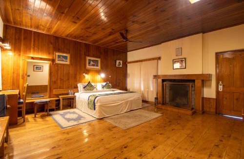 Old Manali Hotel | Hotel Negi's Mayflower A heritage Since 1965